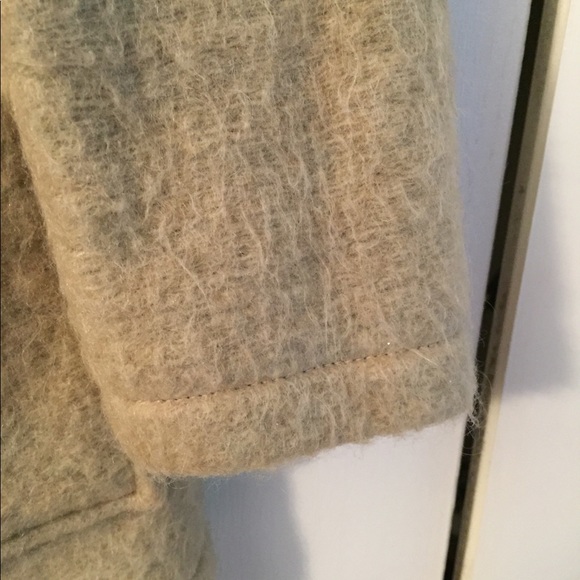 Coat - Picture 4 of 5